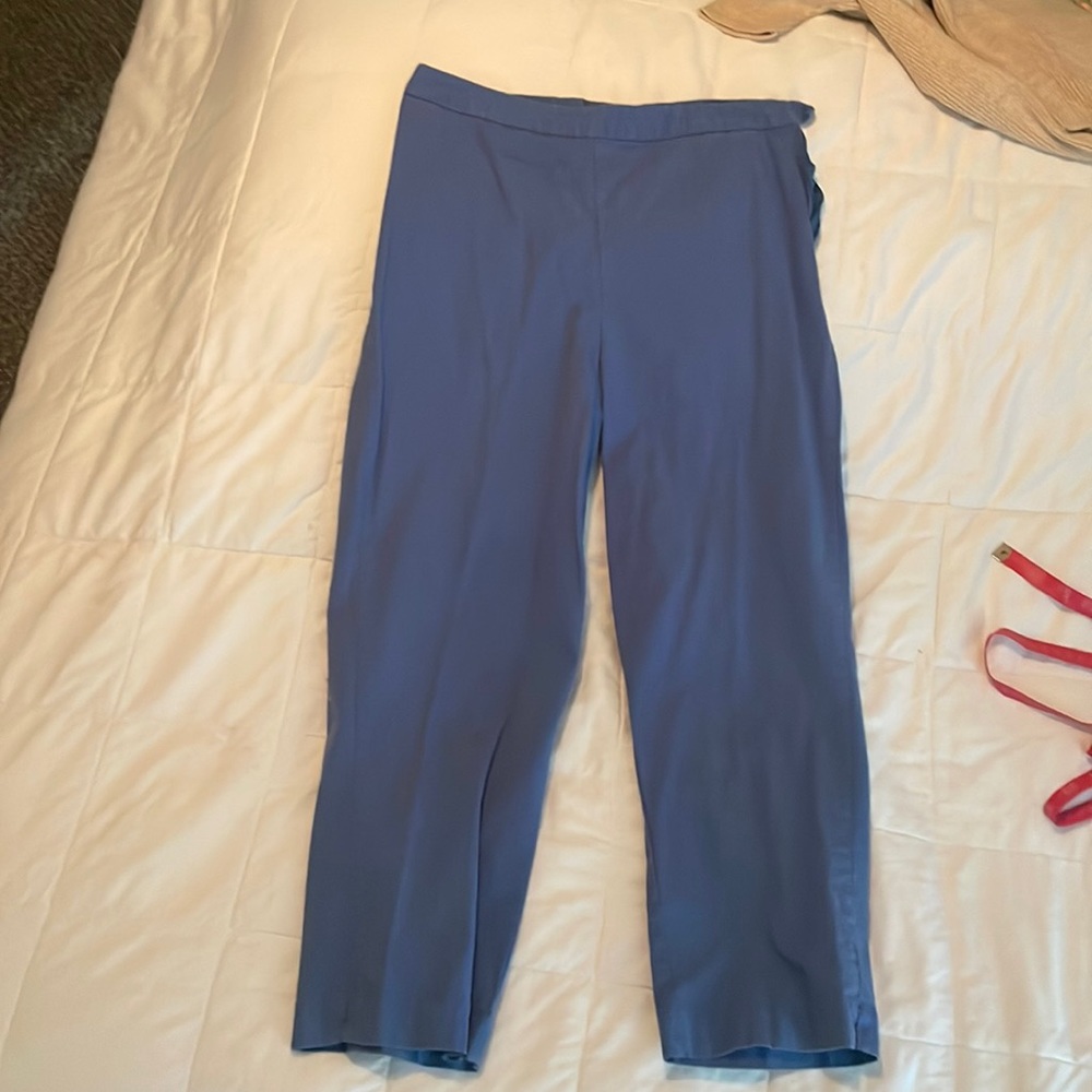 Cherokee BRAND stretch, SIZE (4) junior capri pants.